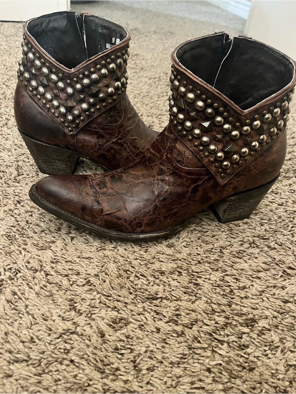 Old Gringo Brown Studded Western Ankle Boots size 9